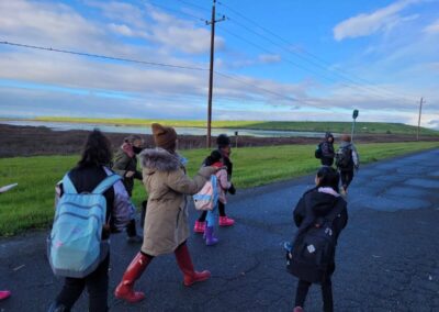 kids walking o trail