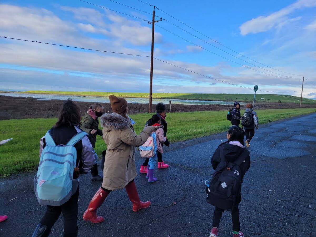 kids walking o trail